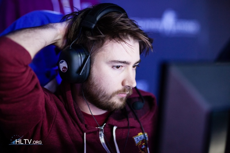 File:SPUNJ at MLG Qualifier 16.jpg