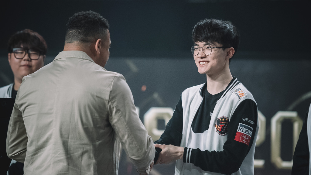faker:希望拳头考虑冠军永久保留奖杯 - lol英雄联盟