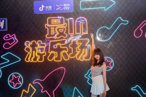 15731072252rl.png