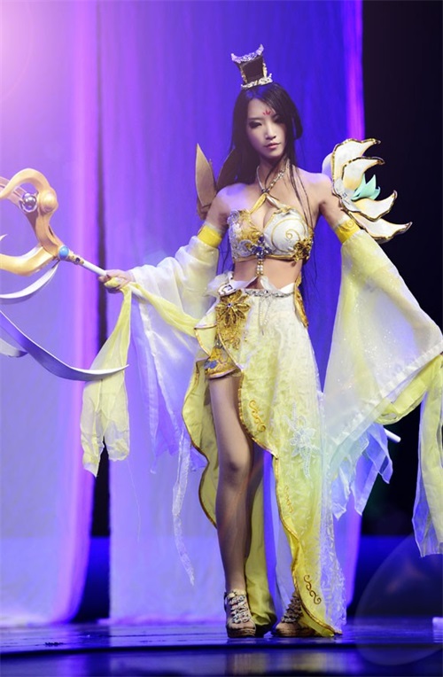 倾颜COS云麓仙居